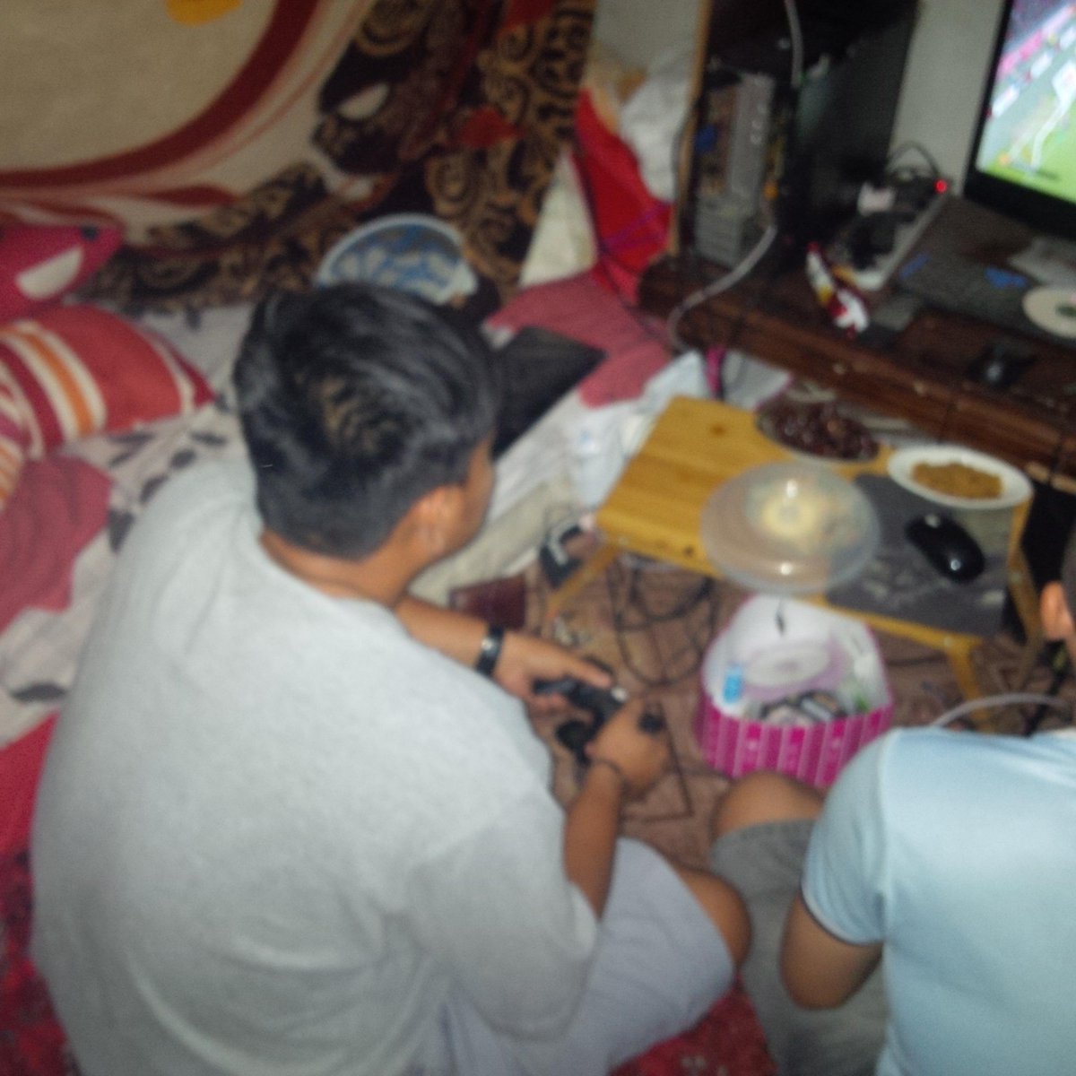 bend'otts (@agos_abdlrn) on Twitter photo 