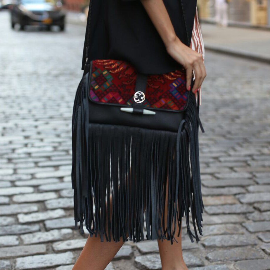 MariasBag's tweet photo. #MARIASfringe #FringeWeek #NYFW #Fringe
#RT from @NiniModa http://t.co/2xTMukyNQB