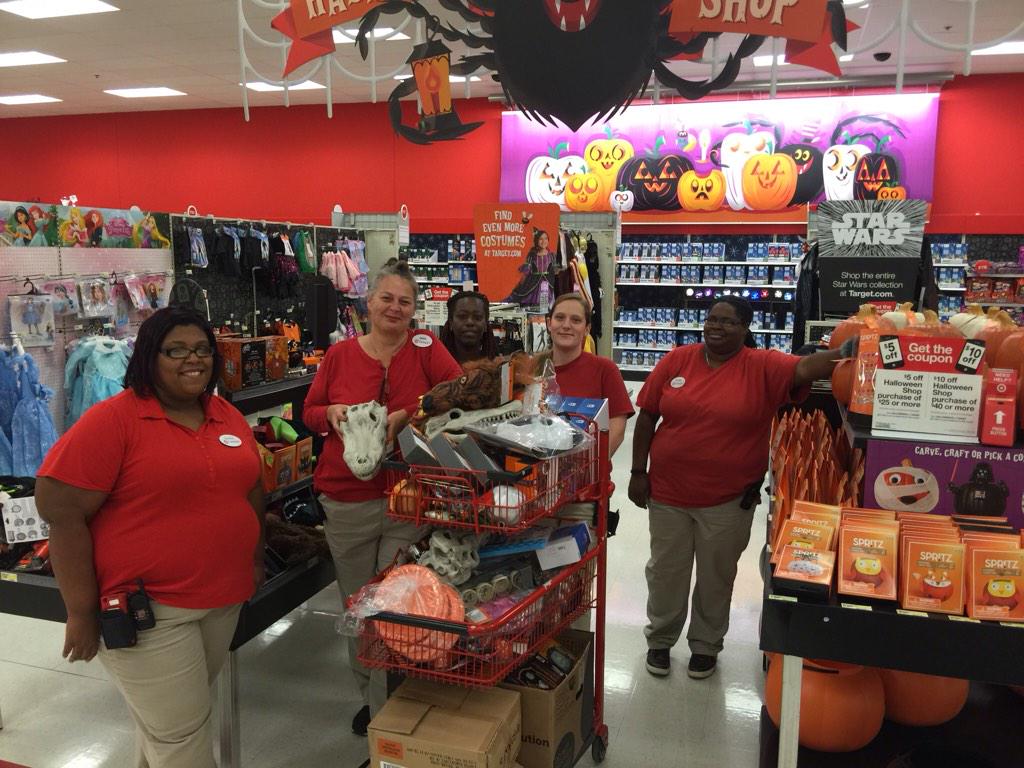 Having a spooky good time PTM'ing at T1161!!!!
#BestTeamInRetail