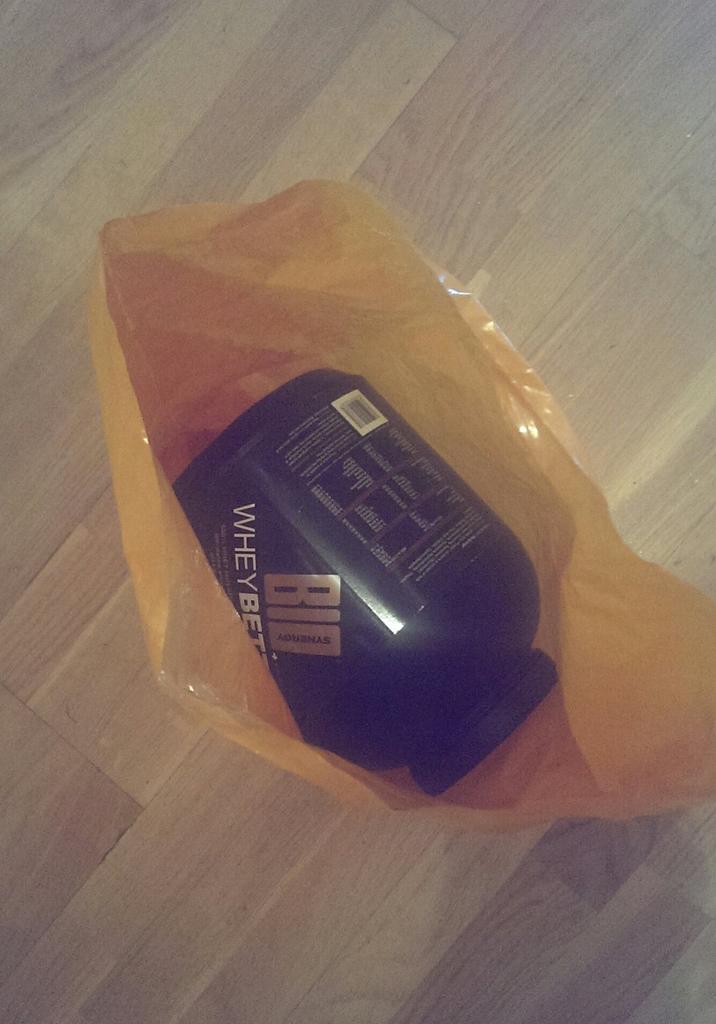 Biosynergy's tweet image. Putting the #5pbags from @sainsburys to good use #proteinbag #proteinonthego #makeithappen #SundayFunday