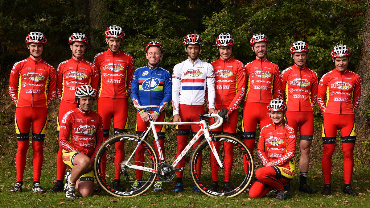 VeloUK's tweet photo. Thank you to @hargrovescycles and team for putting on the first round of the National Trophy @UKmadison #putbackin http://t.co/qMmaM6OtB7