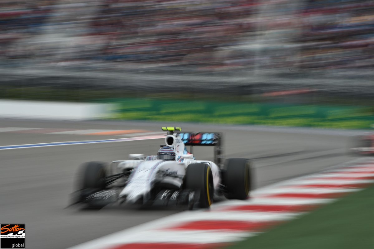 MSI_Images's tweet image. #f1 #F1Sochi @NikonEurope @NikonLifeEU #slowshutter #1/15th #raceday #Nikonpicsoftheday #NikonD4s @SochiAutodrom