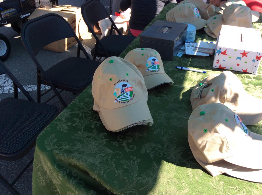 ApexRotaryClub's tweet photo. Get your #PeakProud hat http://t.co/r38HWM8d7W