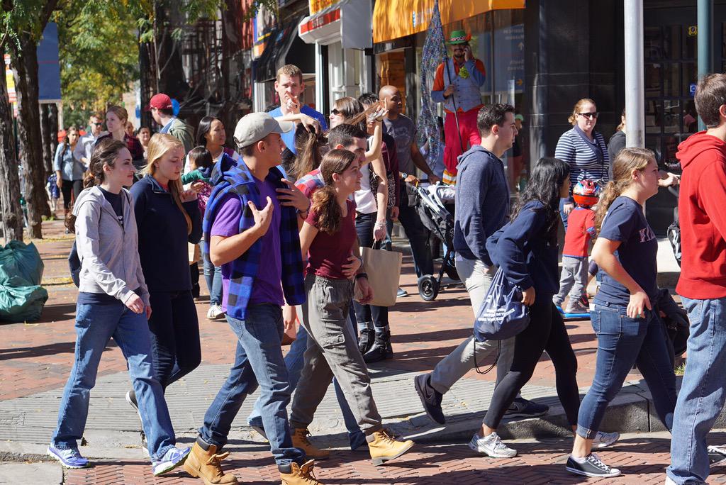 OldCityDistrict's tweet image. Welcome to Old City Fest! Big crowds taking advantage of this perfect fall day