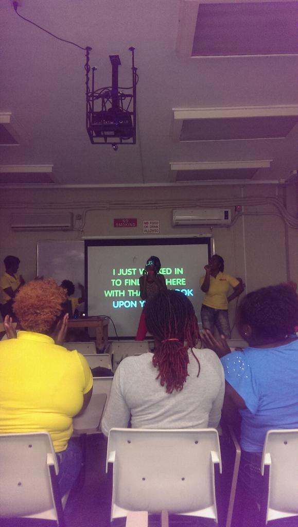 GavinPalmer91's tweet photo. Karaoke @UWI_TourismClub  fun times with fun people . http://t.co/MbRKl0BAda