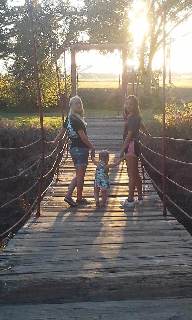 toadallycute02's tweet photo. #fallfestival #majorcounty #Fairview
#cousins http://t.co/MY4YINmKnJ