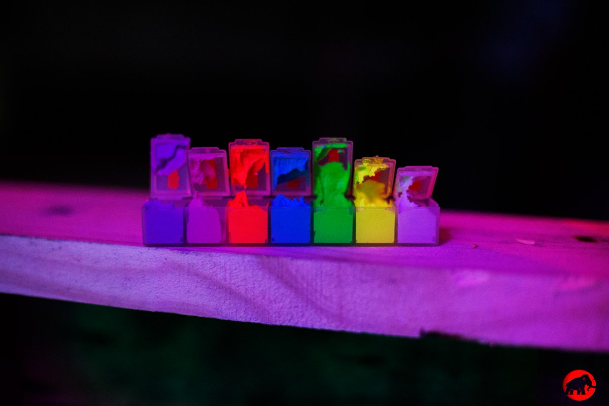 FiestaMammoth's tweet photo. La noche tuvo su color #GraciasTotales #FiestaMammoth http://t.co/0QY9JGmaPk