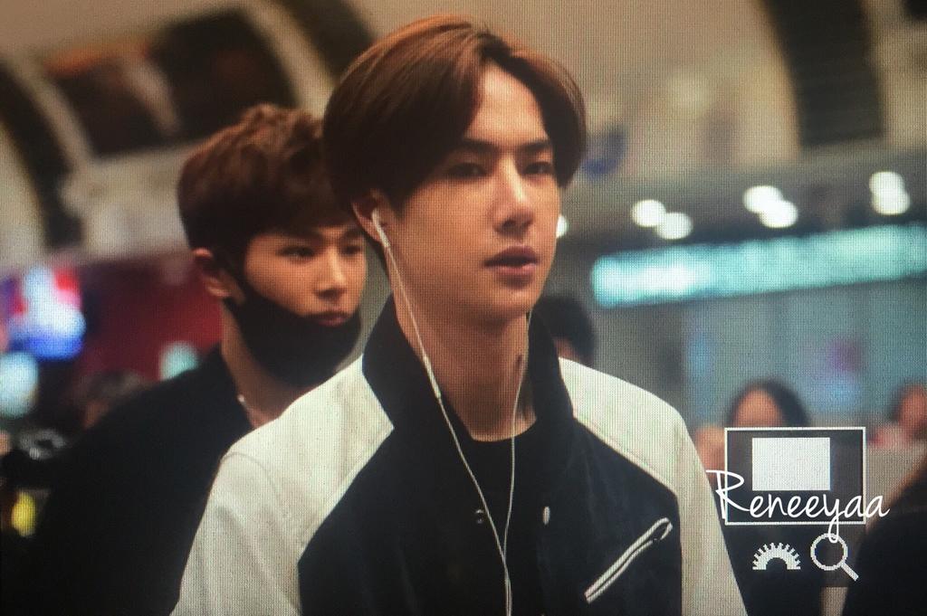 UNIQ5BR2's tweet photo. [PREVIEW] 11.10.15: #Yibo no aeroporto de Pequim ✈️ #UNIQ (1/2)

|cr:Reneeya| http://t.co/nFiSIEQRFj