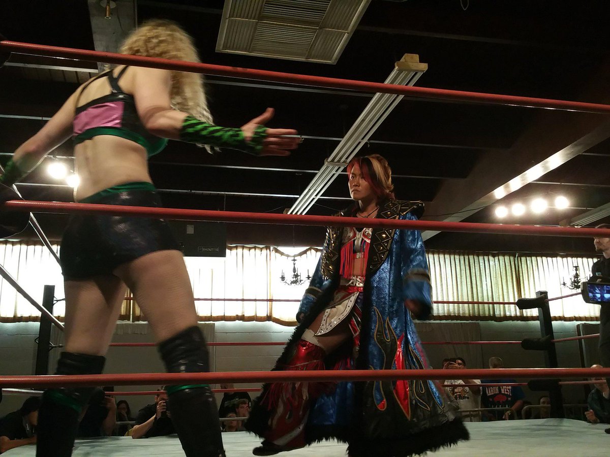 DaveMuscarella's tweet photo. Match 11: Sonoko Kato vs @ratetank #SHIMMER78 http://t.co/ZXlXMDiRjq