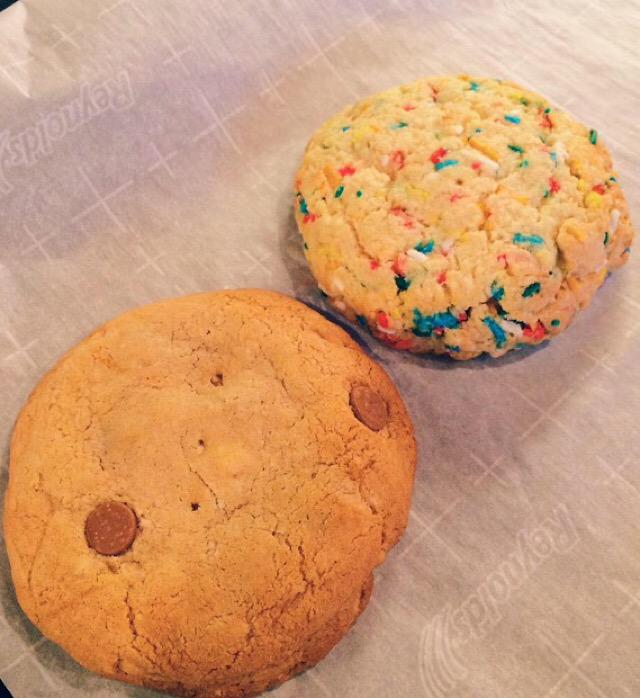 bloomclairo's tweet photo. @AvaAvaAllan sushi is cool but Tbh all I've been craving is your cookies, since the day you made them. #ChefAva 😋 http://t.co/dcA3YJDJ9f