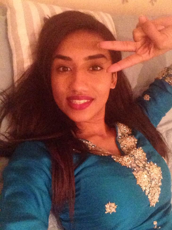 ShavaniCameron's tweet photo. What a weekend! I'm slumped but I make  it look good! 😝👳 http://t.co/ROKumaWrUh