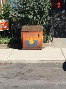 trashswag's tweet photo. #upcycling Rusted corona bin: Metal (rusty) Corona beer bin http://t.co/EBRGJlkEup #AnythingElse #dumpsterdiving http://t.co/gFBBN2wnUS