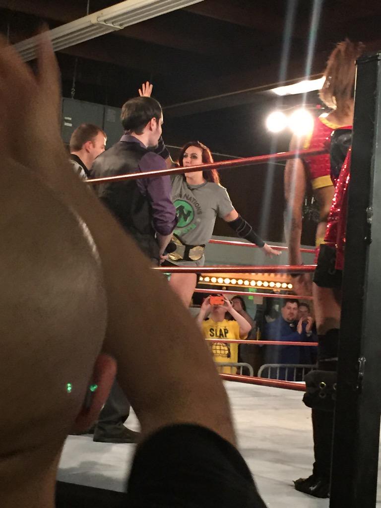 FearlessRiOT's tweet photo. Madison Eagles! #SHIMMER78 http://t.co/VlLb1Gc1VD