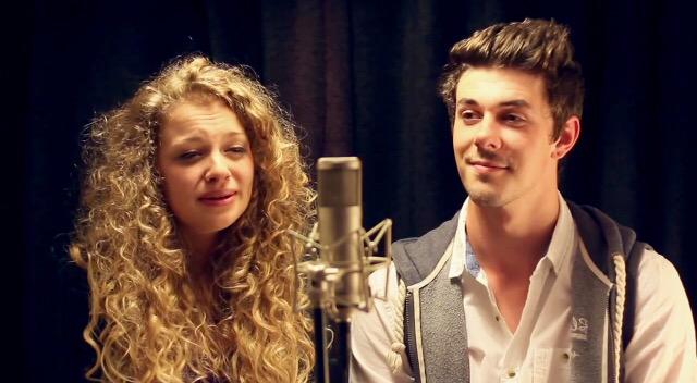 sophieeiguess's tweet photo. @Glee_live_love @CarrieHFletcher attempted a cute #Parrie screenshot but.... This is what I gotπ http://t.co/U46R1EfI56