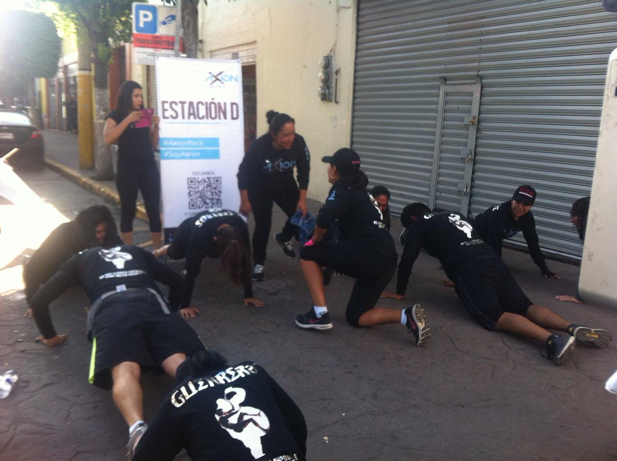 Axion_GetFit's tweet photo. Gran cierre de 1a generación #AXIONTexcoco #AxionRace 
Y tú, ¿qué esperas para cambiar tu vida en 60 días? http://t.co/YEn9HF9Odb