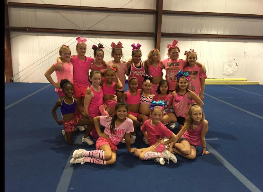 worldcupeaston's tweet photo. Stardust #stardustgoespink #worldcuppinkout #BreastCancerAwareness http://t.co/Hl1d6K2iHL
