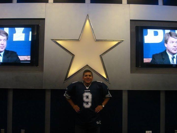 martinezcarme15's tweet photo. #SuperFanNFL @TD_Deportes Saludos Gerardo Liceaga de Joel Rangel y de la Familia RAZZUS AC http://t.co/rjrz6h6fw2