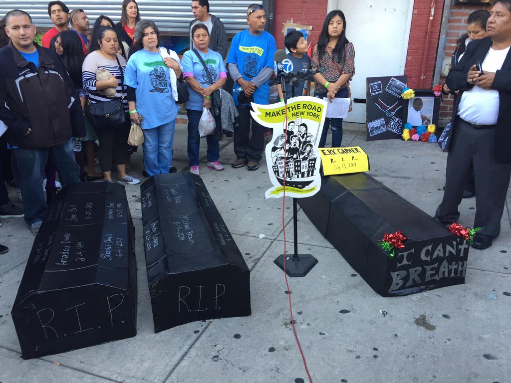 Vigil by @MaketheRoadNY for #EricGarner  #RighttoKnow #RespectAndDignity