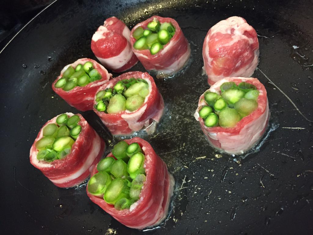 WabiSabichicago's tweet photo. 💨💨Beef Nigi Maki
#wabisabichicago http://t.co/zNOwov5gCY