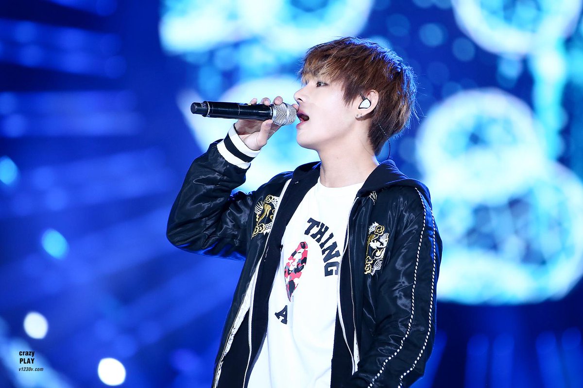 151009 7pics upload #V #뷔 #태형 <a href="/BTS_twt/">방탄소년단</a>