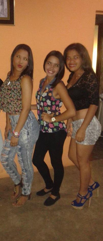 Mjnb01's tweet photo. Con mis niñas<3 http://t.co/ArxFQuxLzX