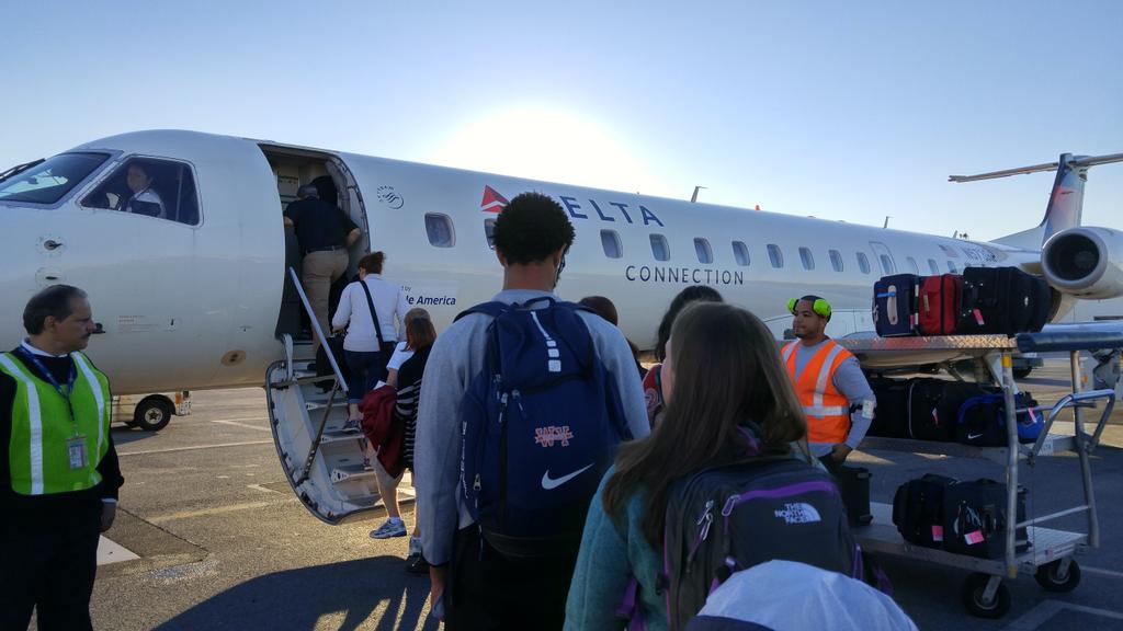 swindelljd's tweet image. @TMFChrisHill got the early standby connection from LGA.  Great #onemiami event this weekend!