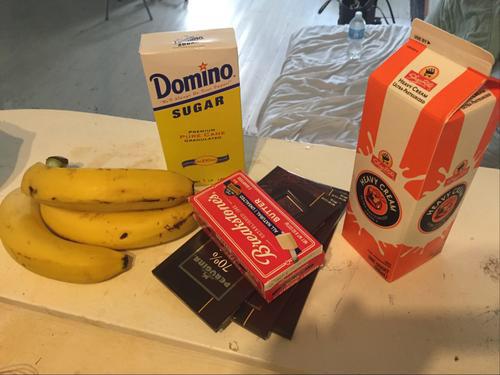 We made #chocolate banana #pie ! Check out my Moment, 'The Cutie Pie' <a href="/LetsFeedMe/">FeedMe</a> letsfeedme.com/moments/558473…