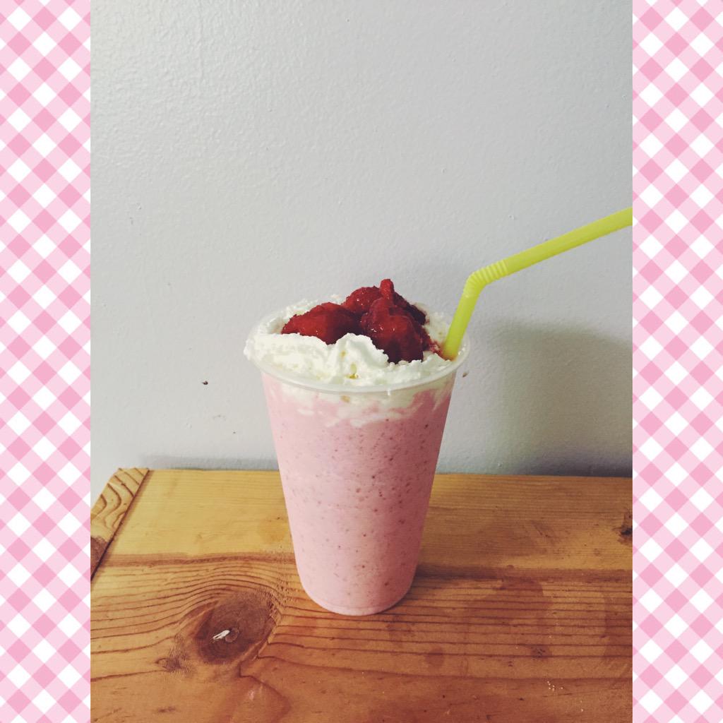 Tytotheler's tweet image. @OGStudentMin one final picture of one of our coffee shop drinks...strawberries n' cream frappe... #TheGathering