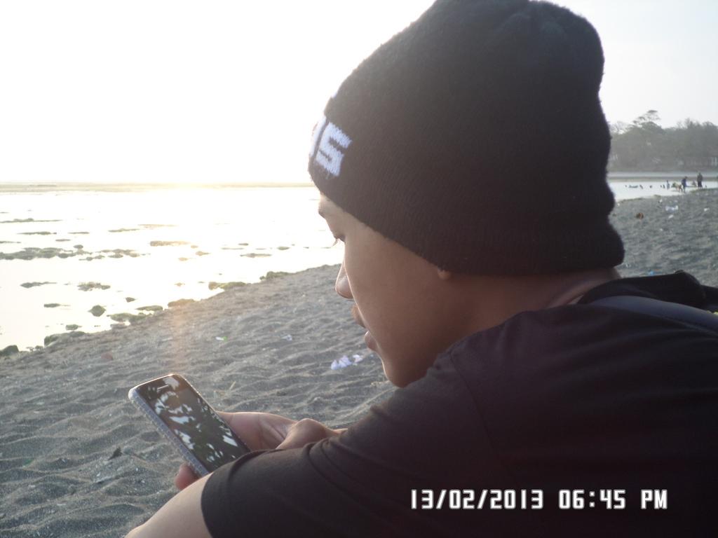 Menanti sunset cipatujah