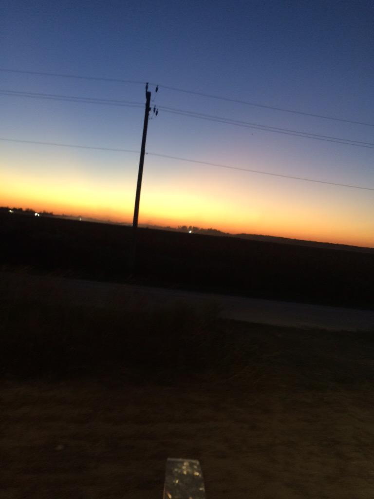 farmboy8400's tweet image. Caught up to the combine crew a few farms over #harvest15 #plant15 #ontag #fromthefield