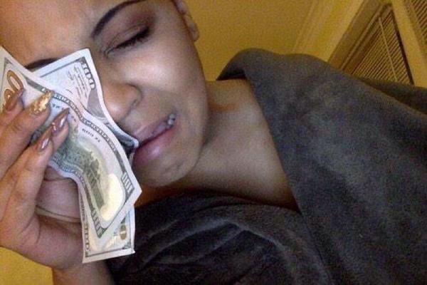 NMSUAMA's tweet photo. When people tell me business majors don't make any money http://t.co/pqX8uGSr9T