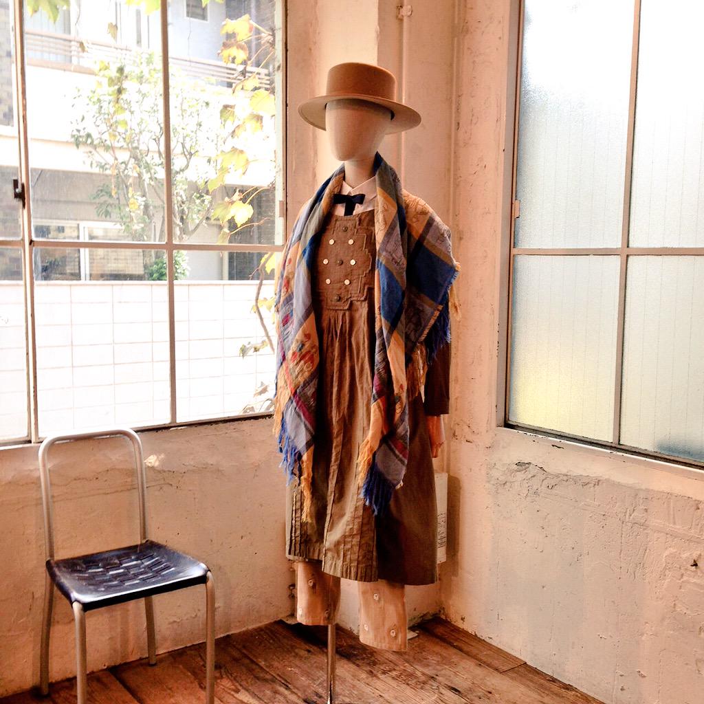 INFAS_FN's tweet image. 東京ファッション・ウイークが本日開幕。「ネ・ネット」によるインスタレーションでスタート。雲に見立てた羊が逆さまに天井につる下がっています！  wwdjapan.com/focus/special/… #wwdjfw #nenet