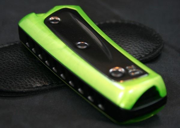 RWHarmonicas's tweet image. Yonberg D2 Black Cristal in Pearly Green:  goldharps.com/brand/yonberg-…