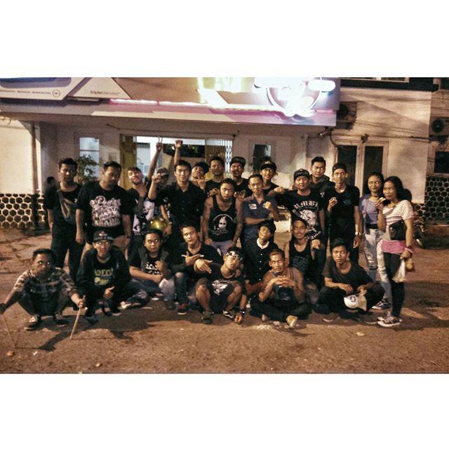 Acara mas <a href="/Fandem_Fay/">Fandem Fay</a> semalem di mr.k semarang,bersama <a href="/OSDLR_SMGTMR/">OSD LR Semarang TMR</a>