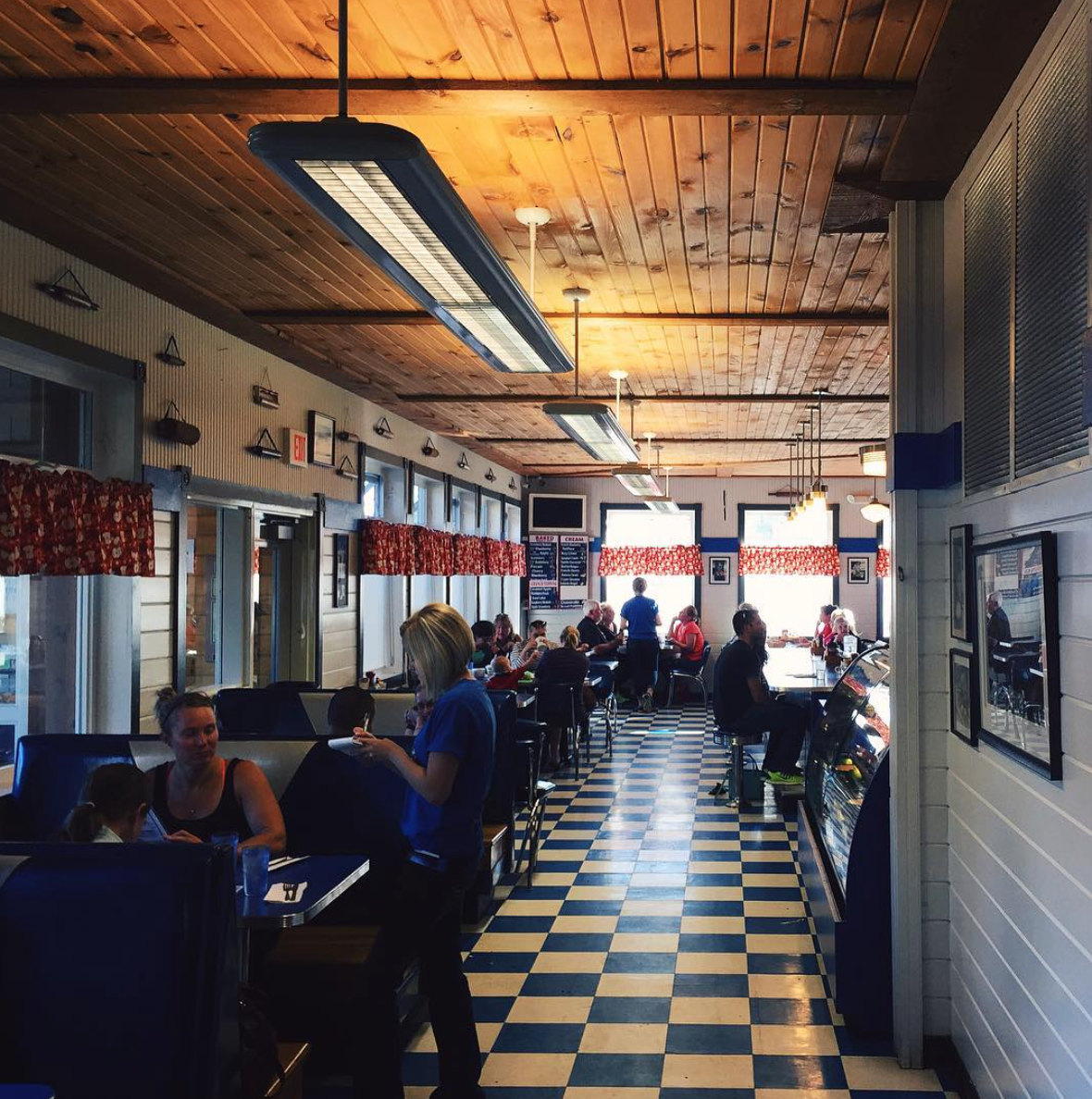 nearnorthco's tweet photo. Sometimes it's best to walk inside. #WhyWeExplore https://t.co/RY7V6eEX6O