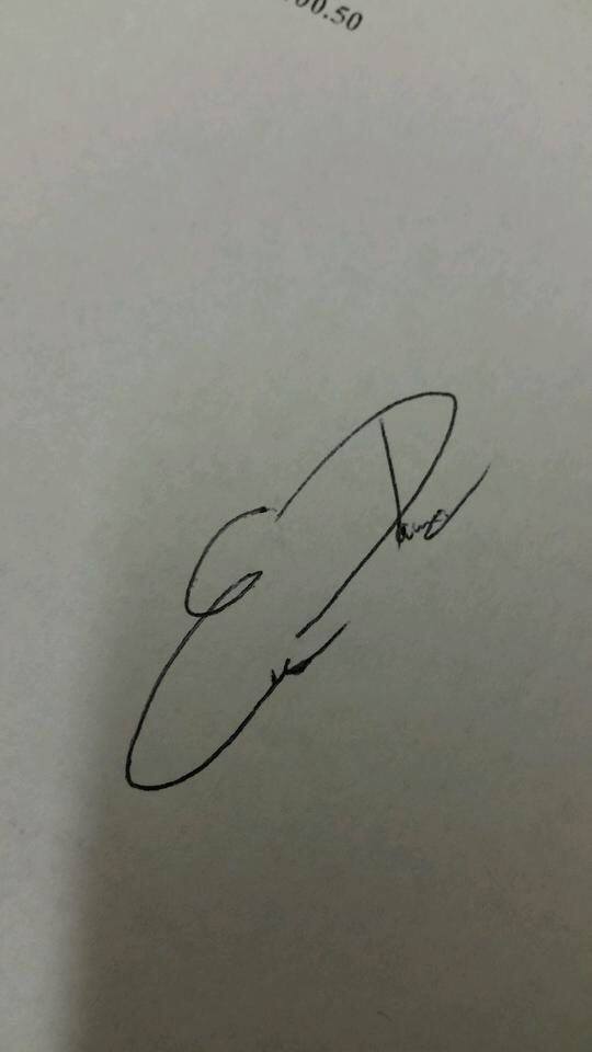 CauseWereGuys's tweet photo. "My initials are E.D, I've been signing with a dick my whole life" http://t.co/Ua1xIrVVrg