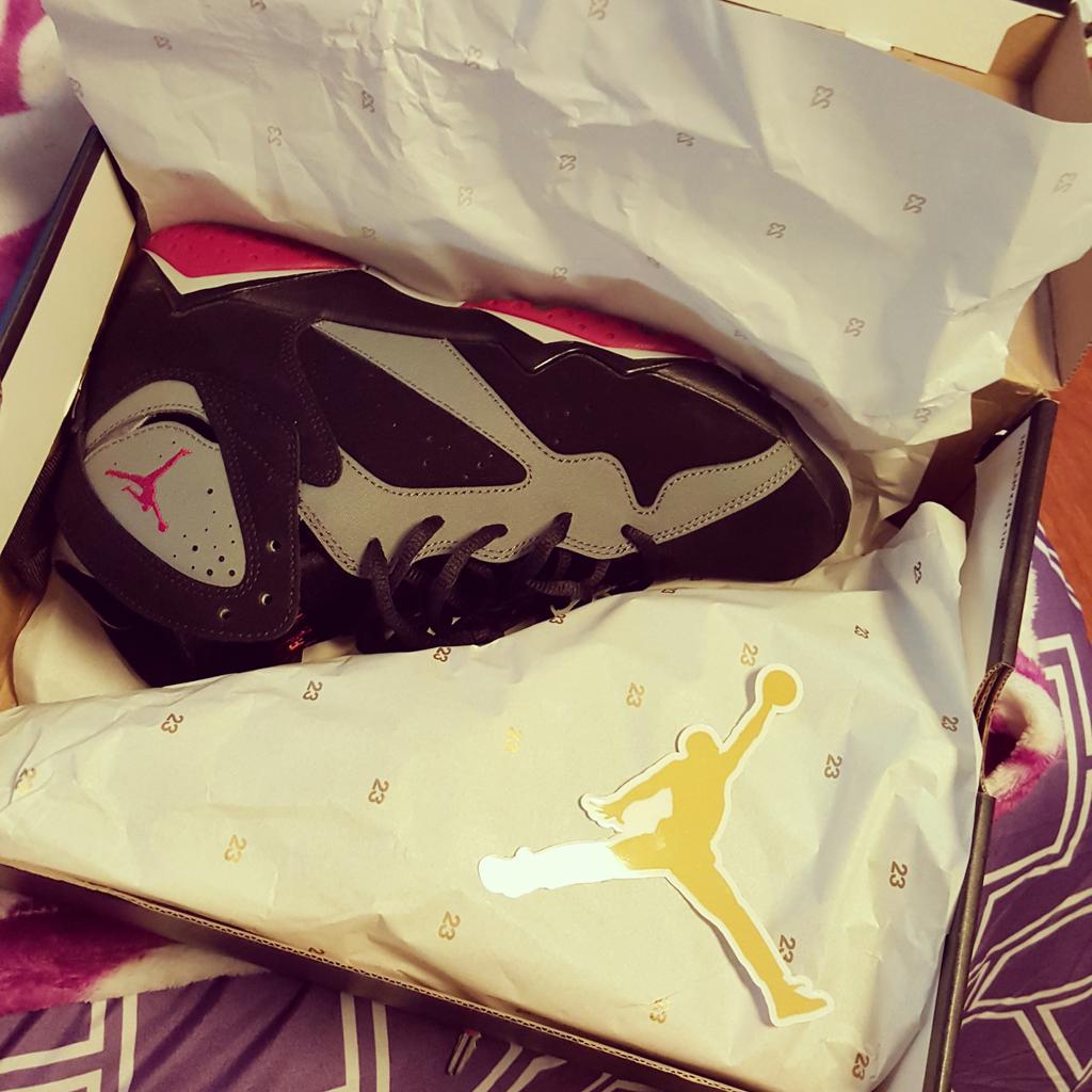 spindarella123's tweet photo. #jordanretro7 http://t.co/Bt3TNzg0wl