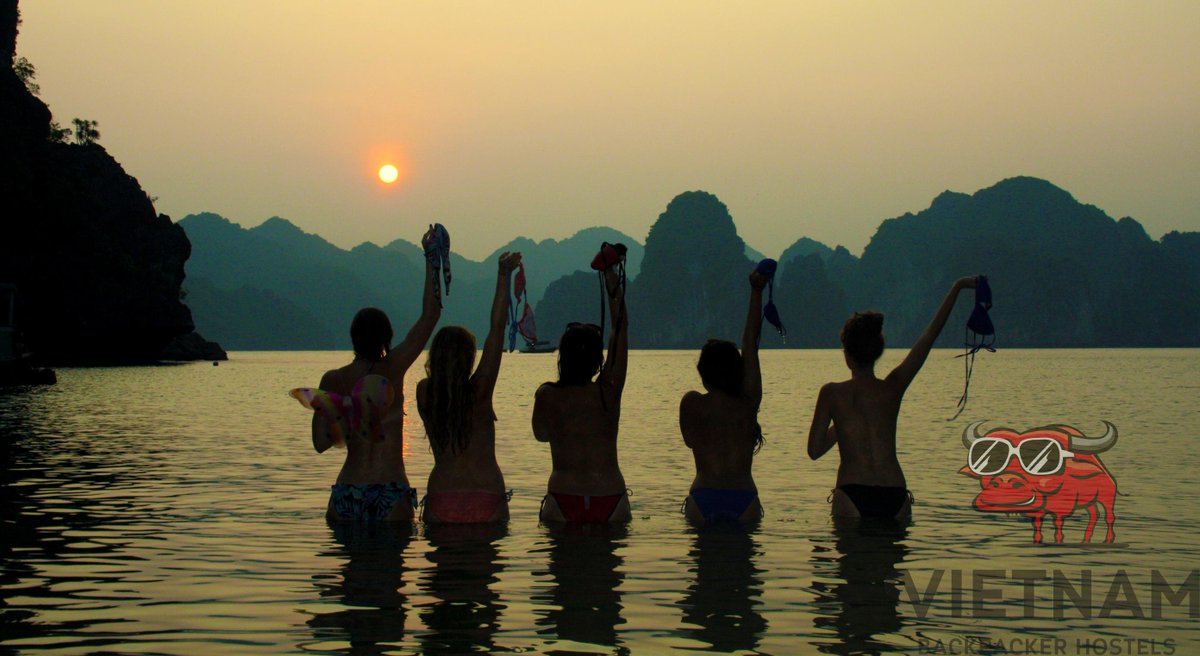 VBHostels's tweet image. #vietnam #sunset #halongbay #vietnambackpackerhostels #vbh #notjustabed #theoriginalcastawayvietnam #besttimeever