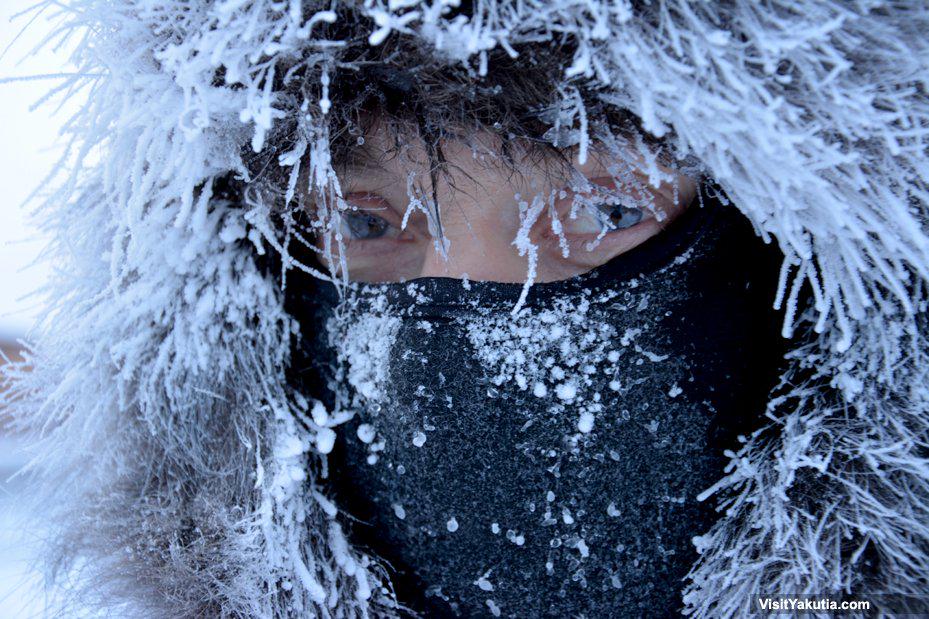 Про холодную зиму число. Зима холода. Зима в Якутии.холод. Сибирский холод зима. Холод в городе.