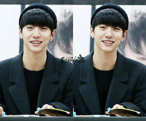 음악방송 퇴근길에 팬들 실망시킨 아이돌 리더2명 | 인스티즈