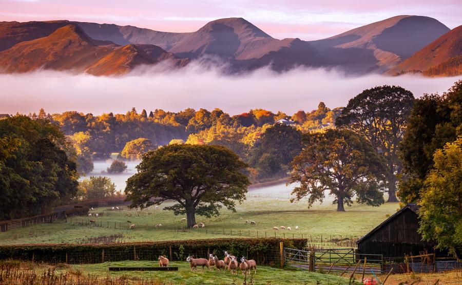 Autumnal scenes to be savoured #Keswick, #LakeDistrict, by Joe Danie