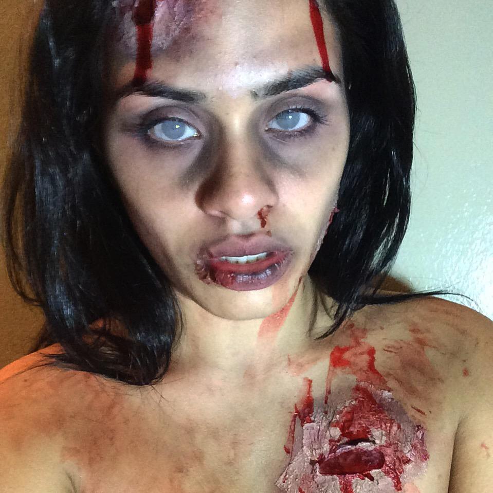 Iovannavalera's tweet photo. Zombie, In honor of the walking dead premiere ! #WalkingDeadPremiere #walkingdead #31DaysOfHalloween #look11 #day11 http://t.co/qqKMvqJYUe