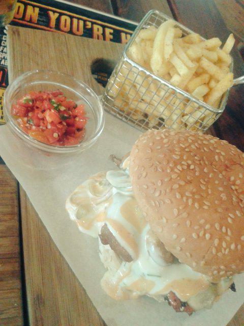 OCDetailingSA's tweet photo. Never a bad time @rocomamas @GatewayUmhlanga ! #FriendlyService #chillvibes http://t.co/83iN2t6qk2