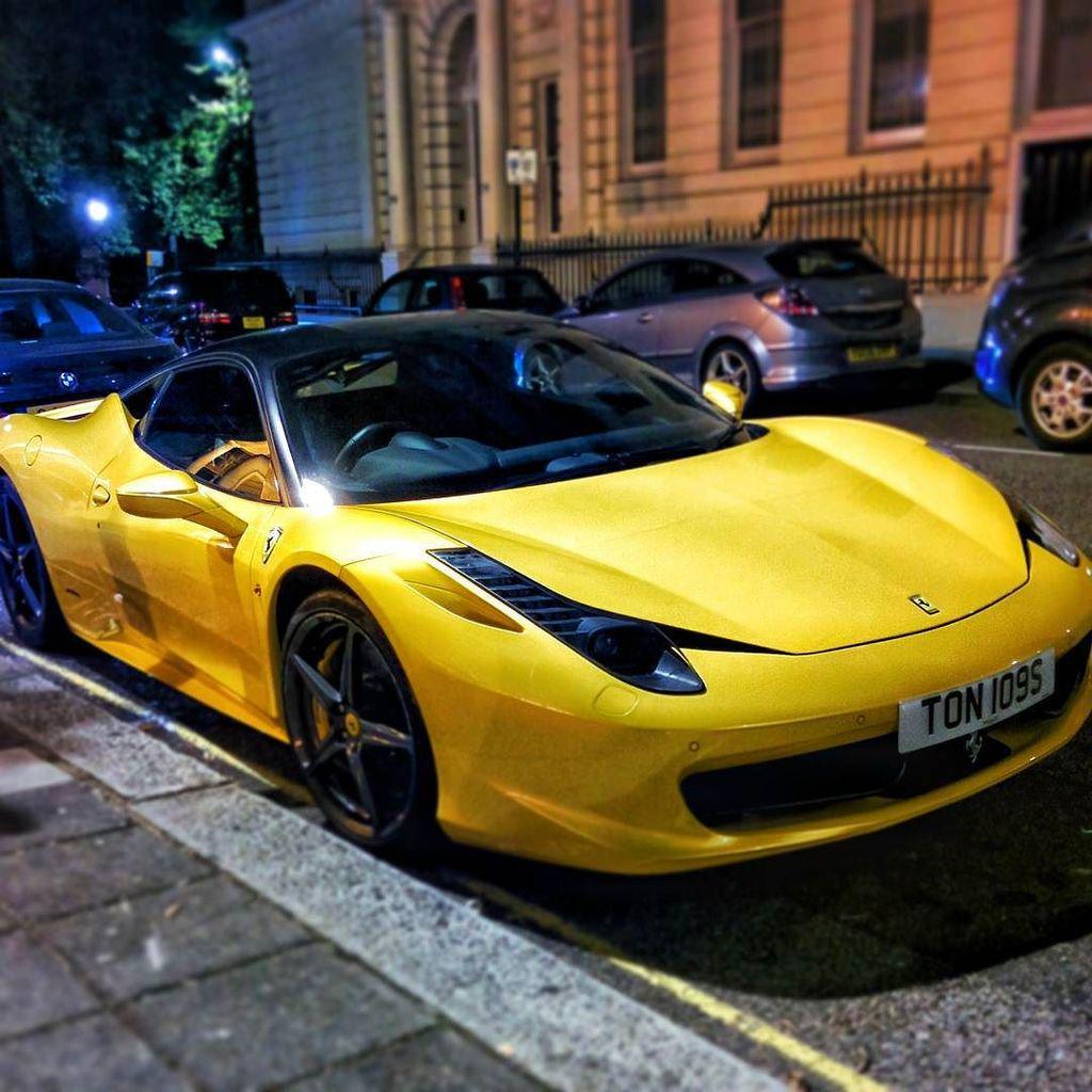 OnlyFerrariPics's tweet photo. Nicely specced 458 parked up last night 👌😋 #cars #car #carspotters #carspotting #supercar #irishcarspotting #irishc… http://t.co/O8Yqk2OEvF
