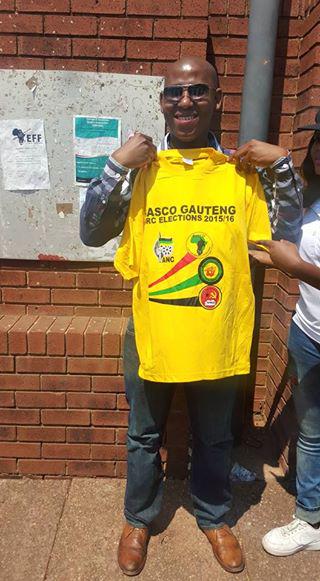 SASCO_Jikelele's tweet photo. EFF student leader defects to SASCO at UNISA. Reclaiming our hegemony. http://t.co/JcaY4PPx6T