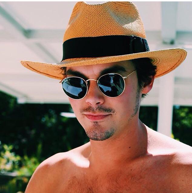 PrettyKisses_A's tweet image. #HappyBirthdayTylerBlackburn me and every #PLL fans want you to have a FAB birthday today. We love you so much. 🎊🎉❤️
