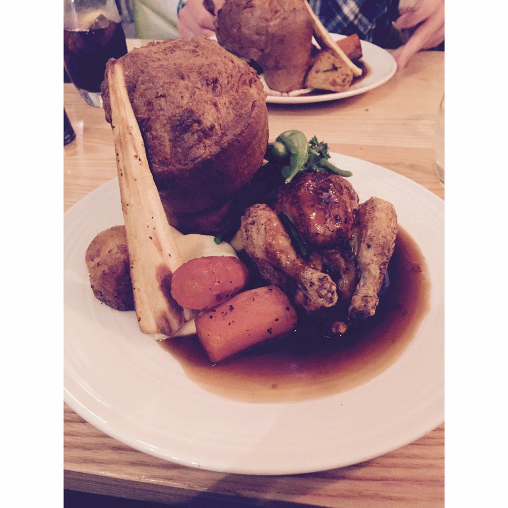 LAexperiences's tweet photo. Perfect Sunday roast at @JonesShoreditch #jonesfamilyproject #shoreditch http://t.co/TrxKmSRI7p