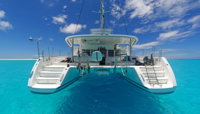 Yachtoo_net's tweet image. #Lagoon450 for #charters on #Phuket Island