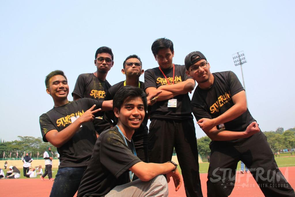 abdullah_e21's tweet photo. Jumpa next year gais! #stuffrun2015 #RunWithColours http://t.co/Lx13opGu2Z