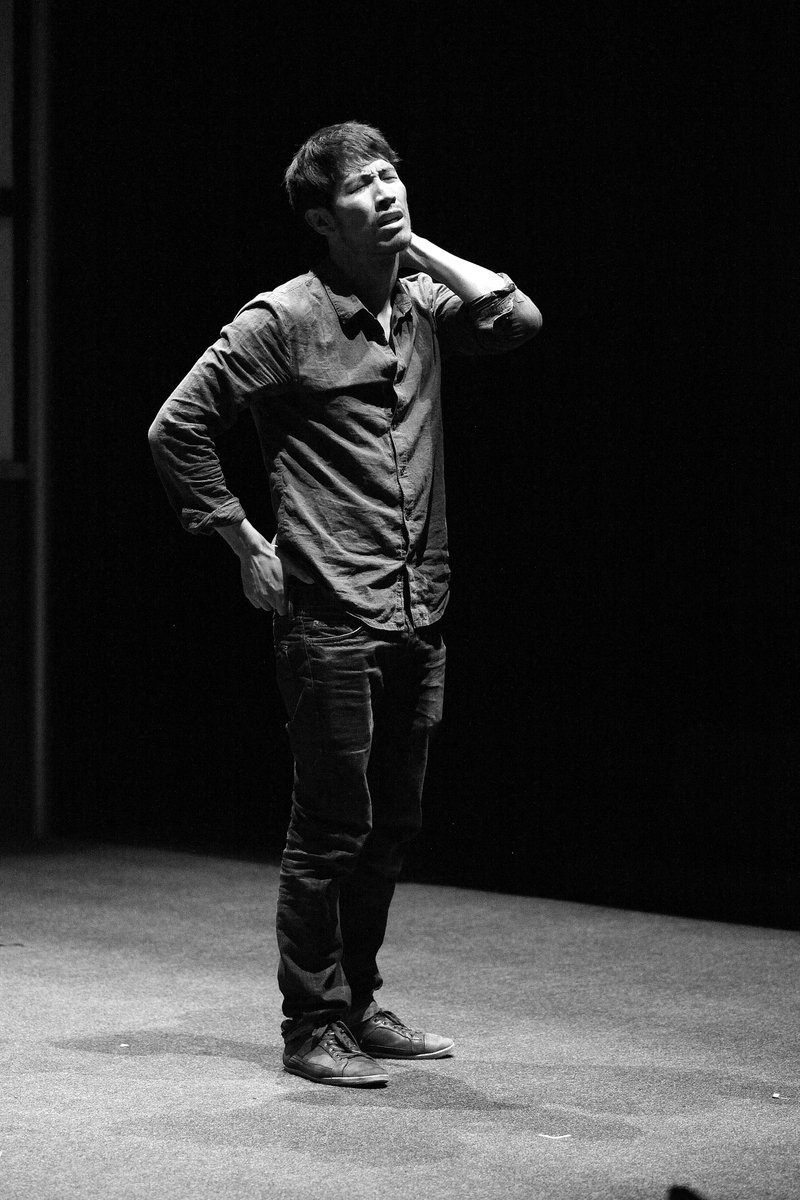 Pokfulamrdprod's tweet photo. More incredible shots of #38Parallel @ParkTheatre by @nikleighscott http://t.co/gQSwByz0Ph
